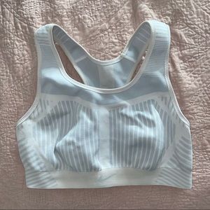 Nike Fenom Sports Bra